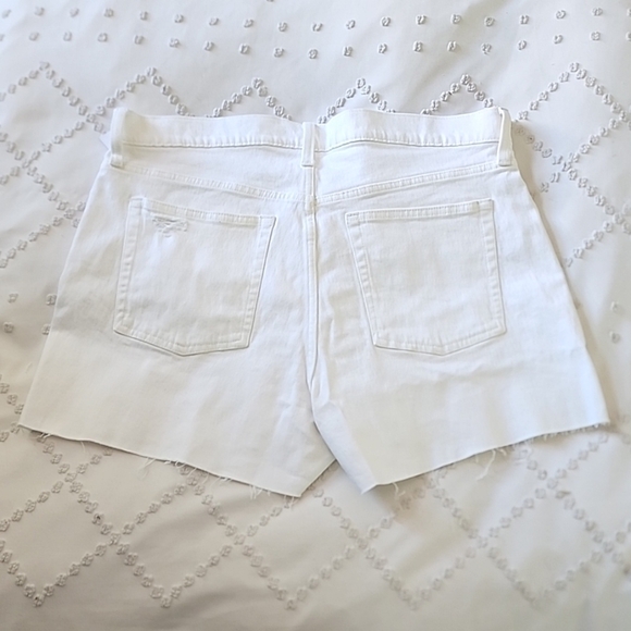 NWT GAP High Rise White Shorts Cheeky size 16 / 33 tall - Picture 8 of 8